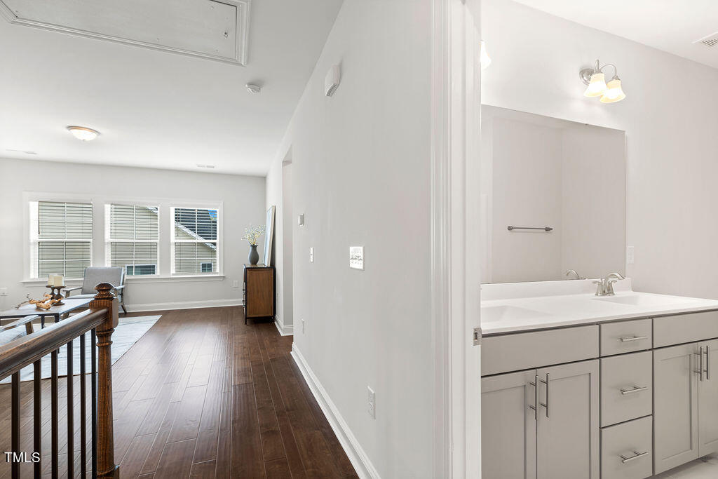 1217 Soaring Silo Way