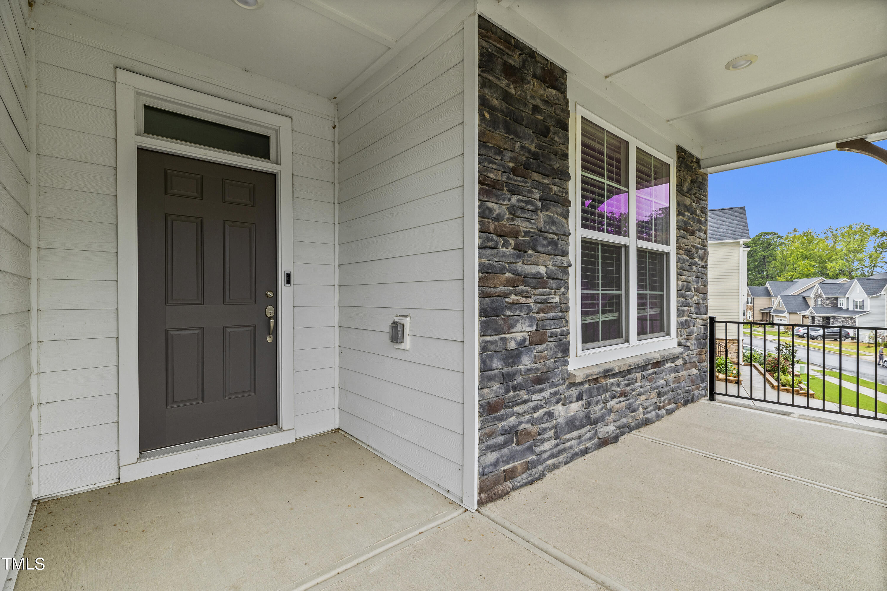 1217 Soaring Silo Way