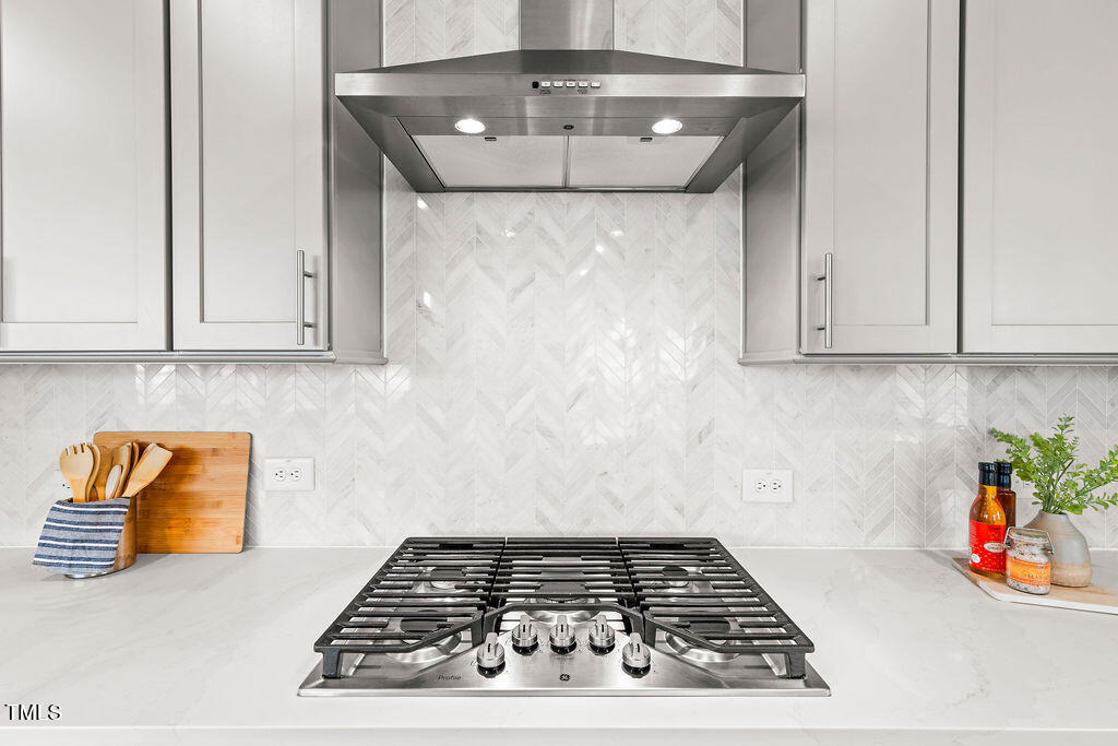 1217 Soaring Silo Way