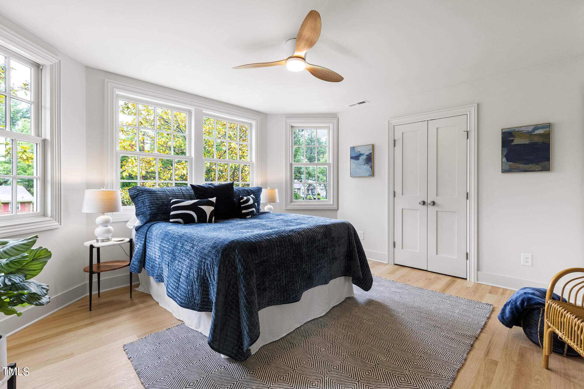 2822 Cascadilla Street