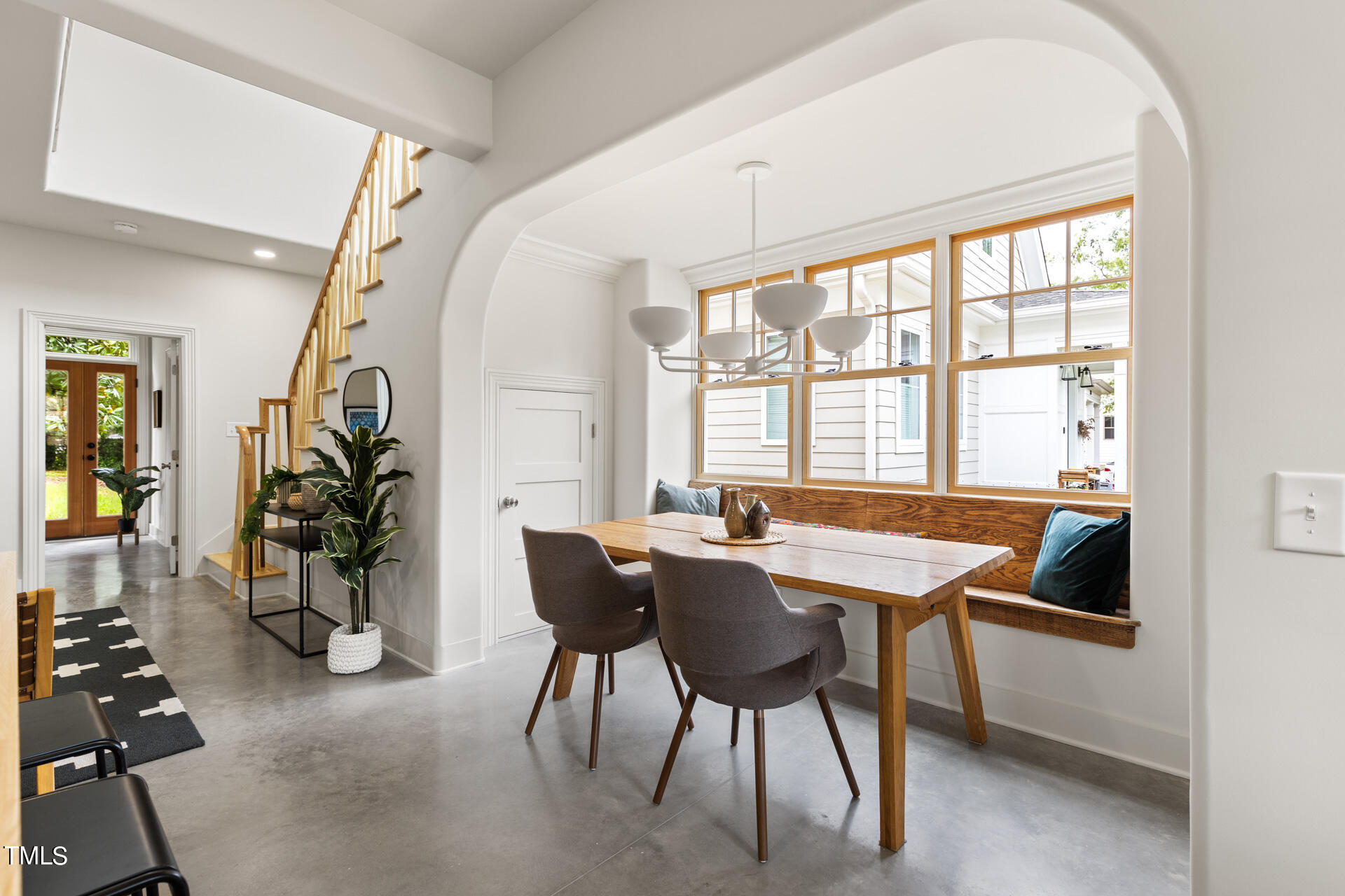 2822 Cascadilla Street