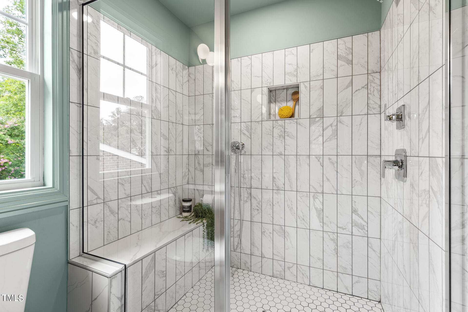 2822 Cascadilla Street