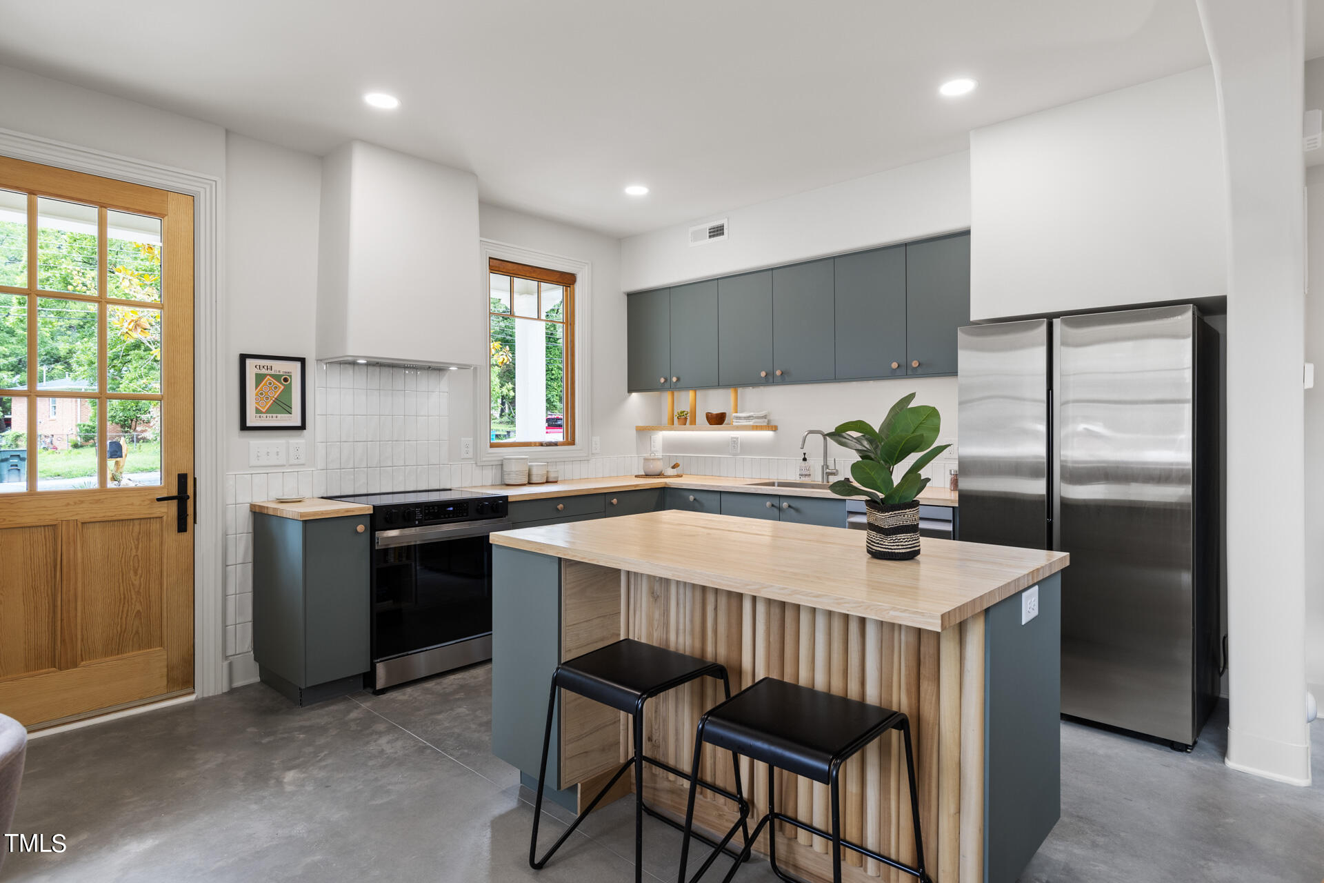 2822 Cascadilla Street