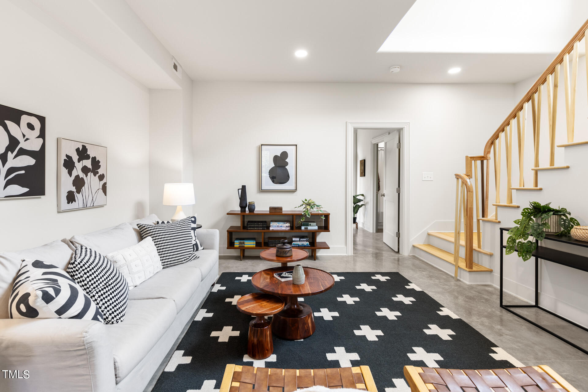 2822 Cascadilla Street