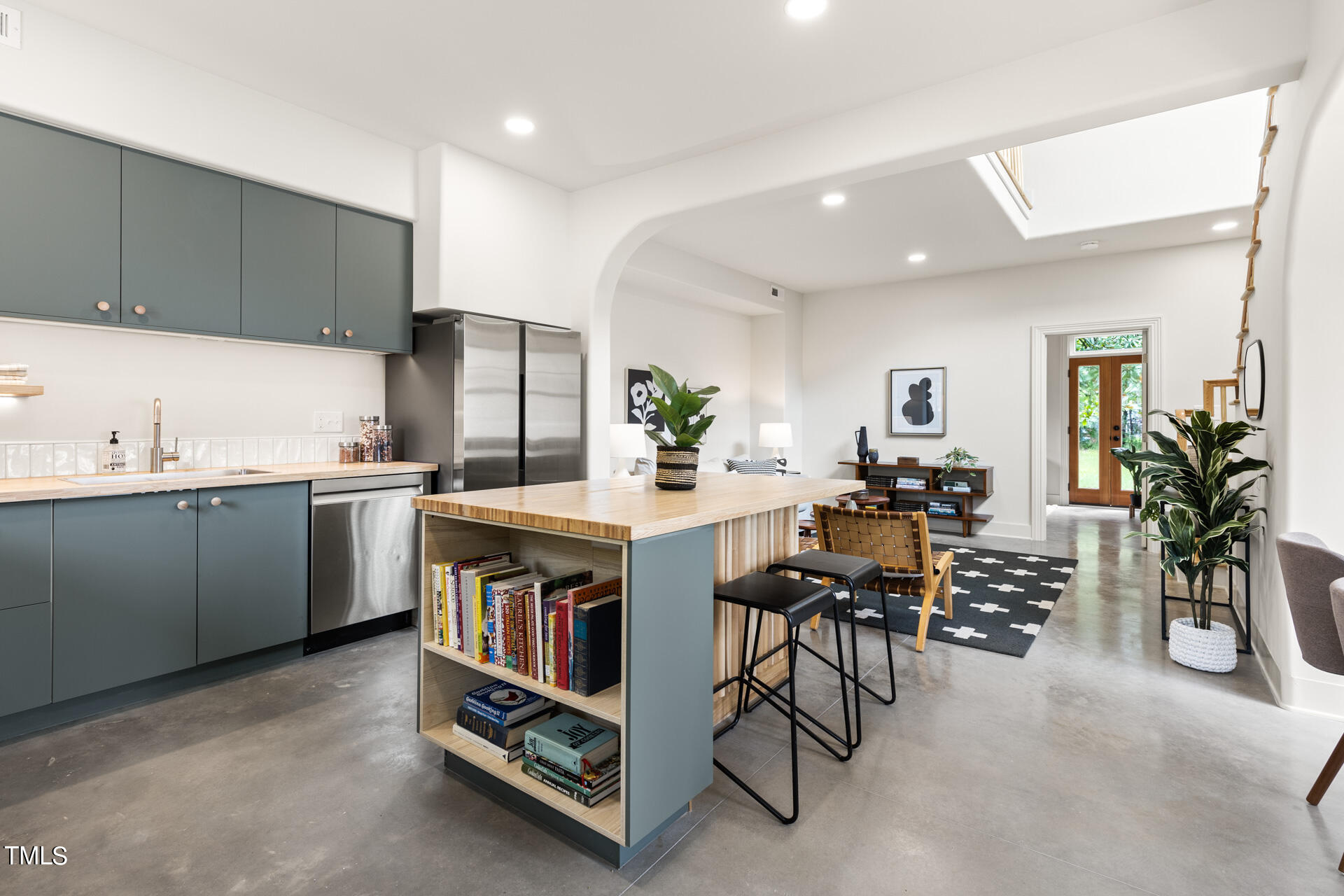 2822 Cascadilla Street