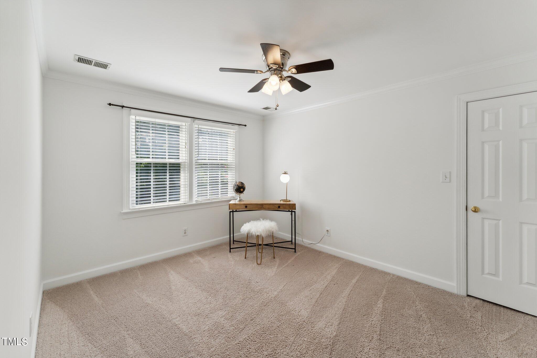 105 E Clarksville Court