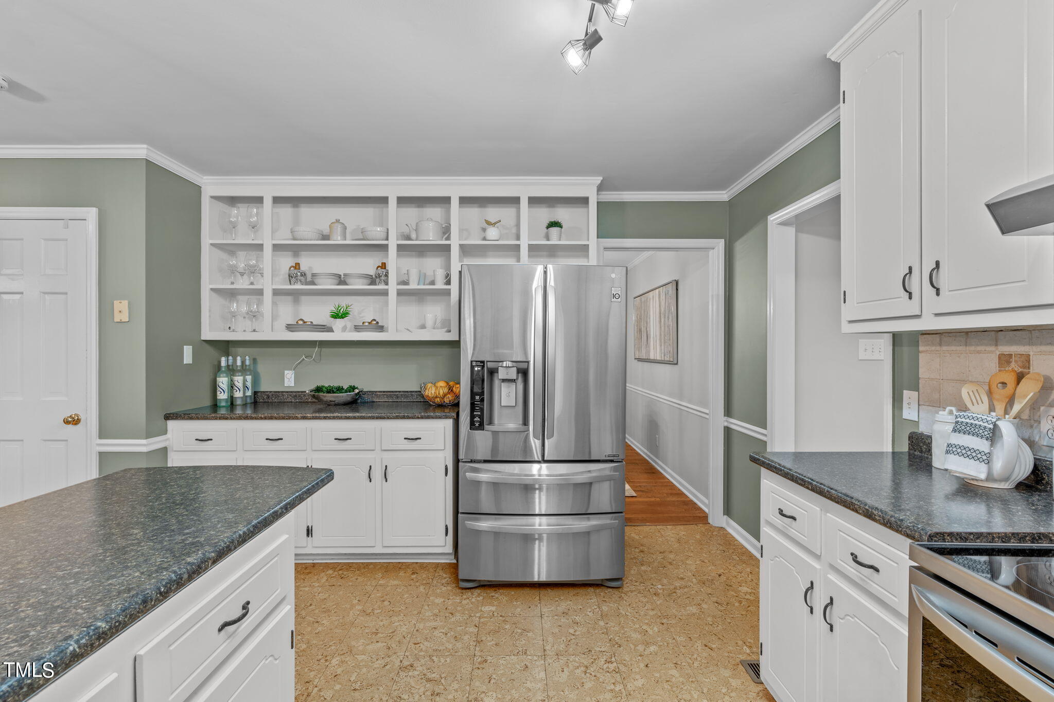 5125 Lansdowne Drive