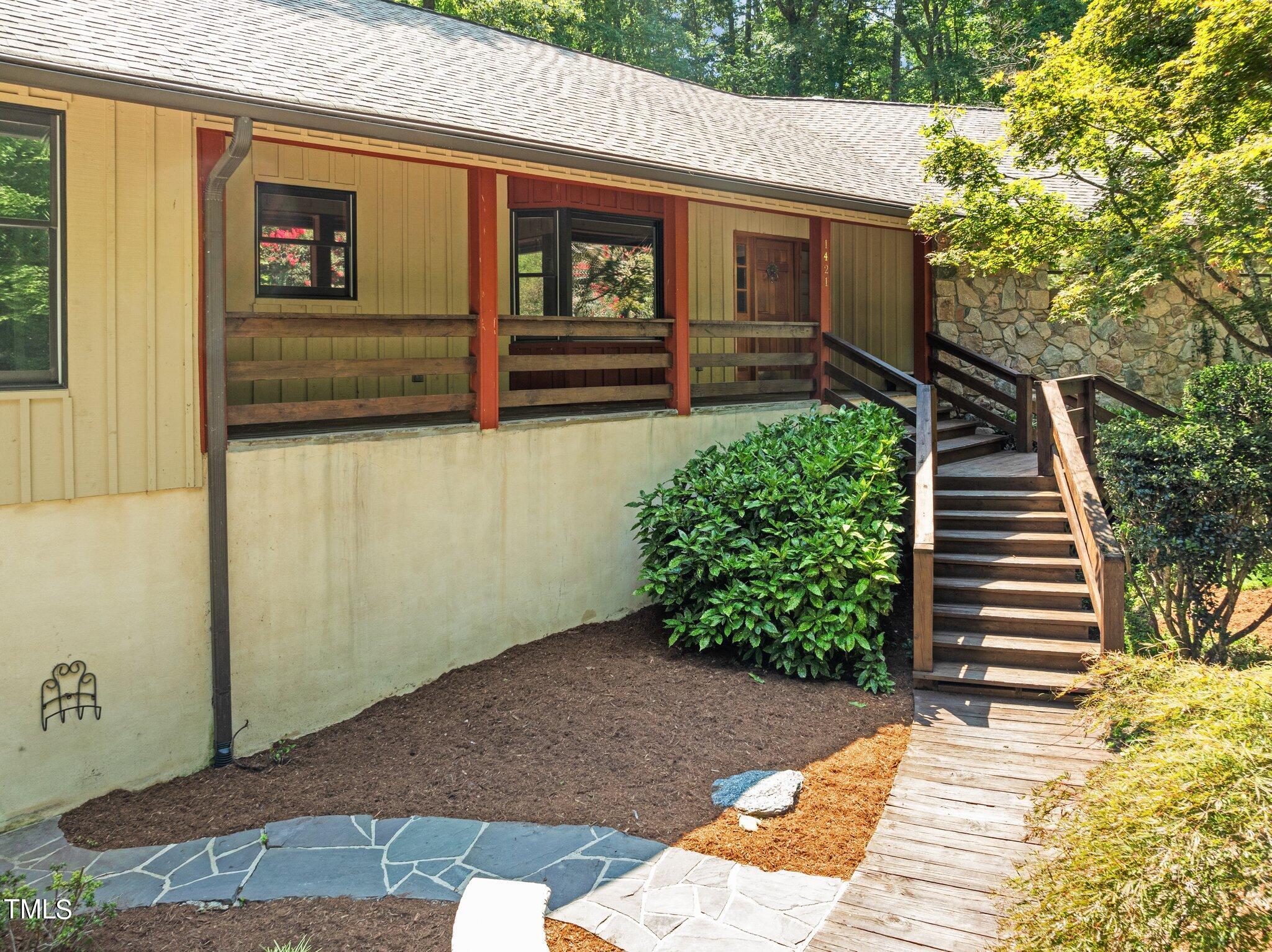 1421 Flying Hawk Road