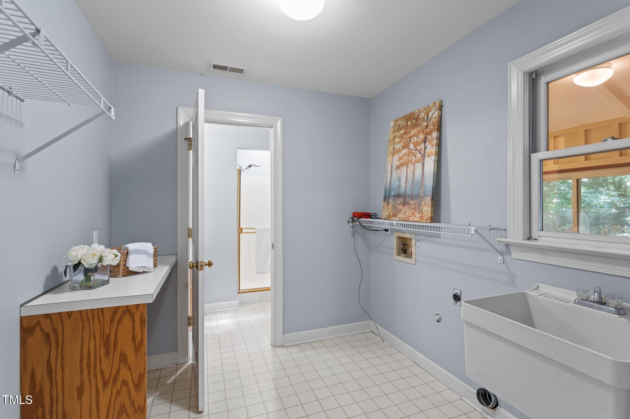 1421 Flying Hawk Road