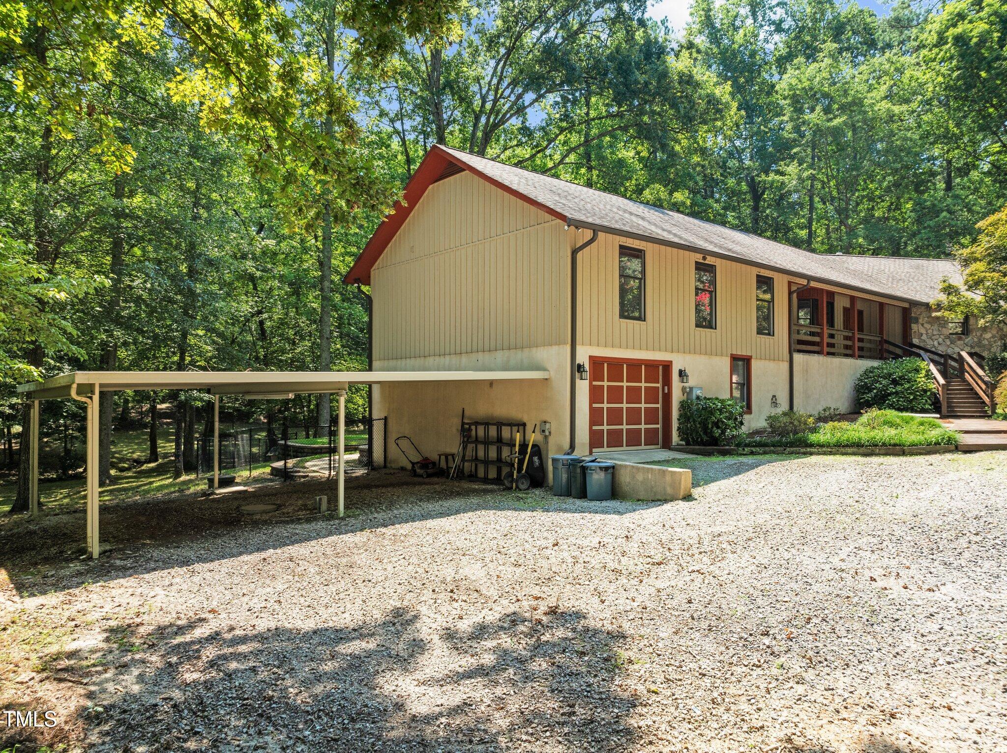 1421 Flying Hawk Road