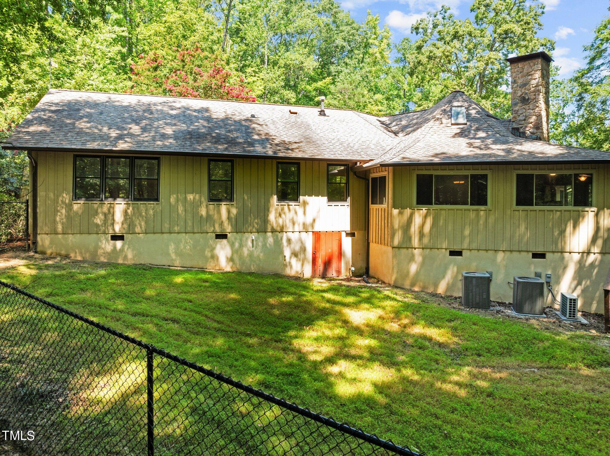 1421 Flying Hawk Road