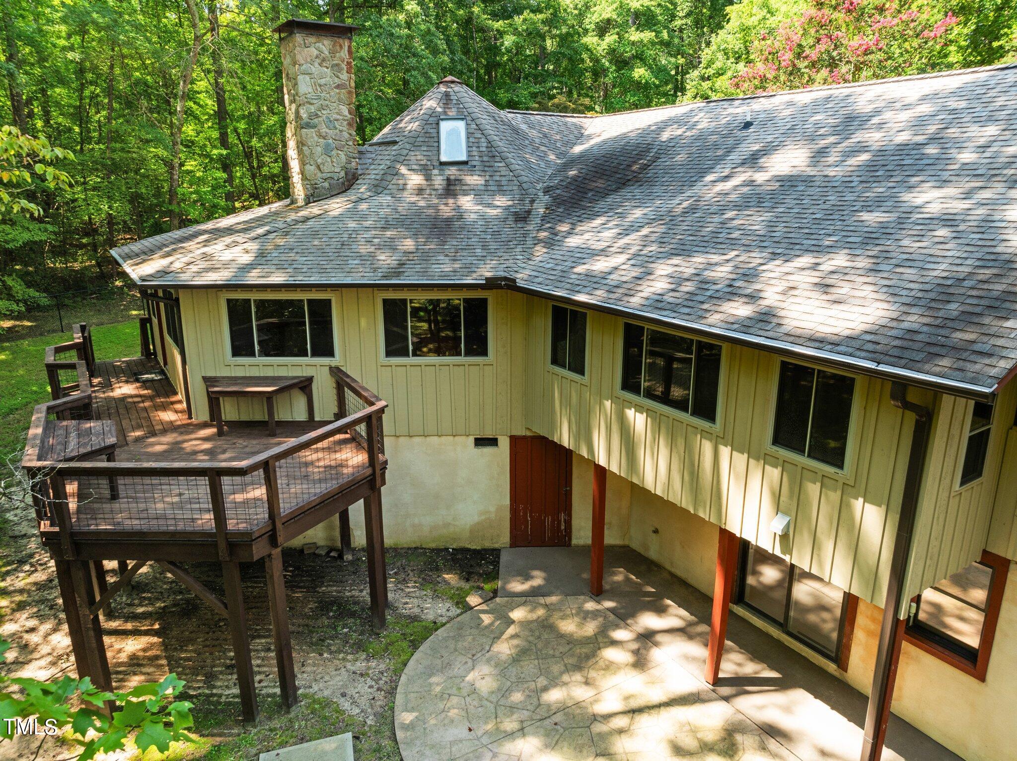 1421 Flying Hawk Road