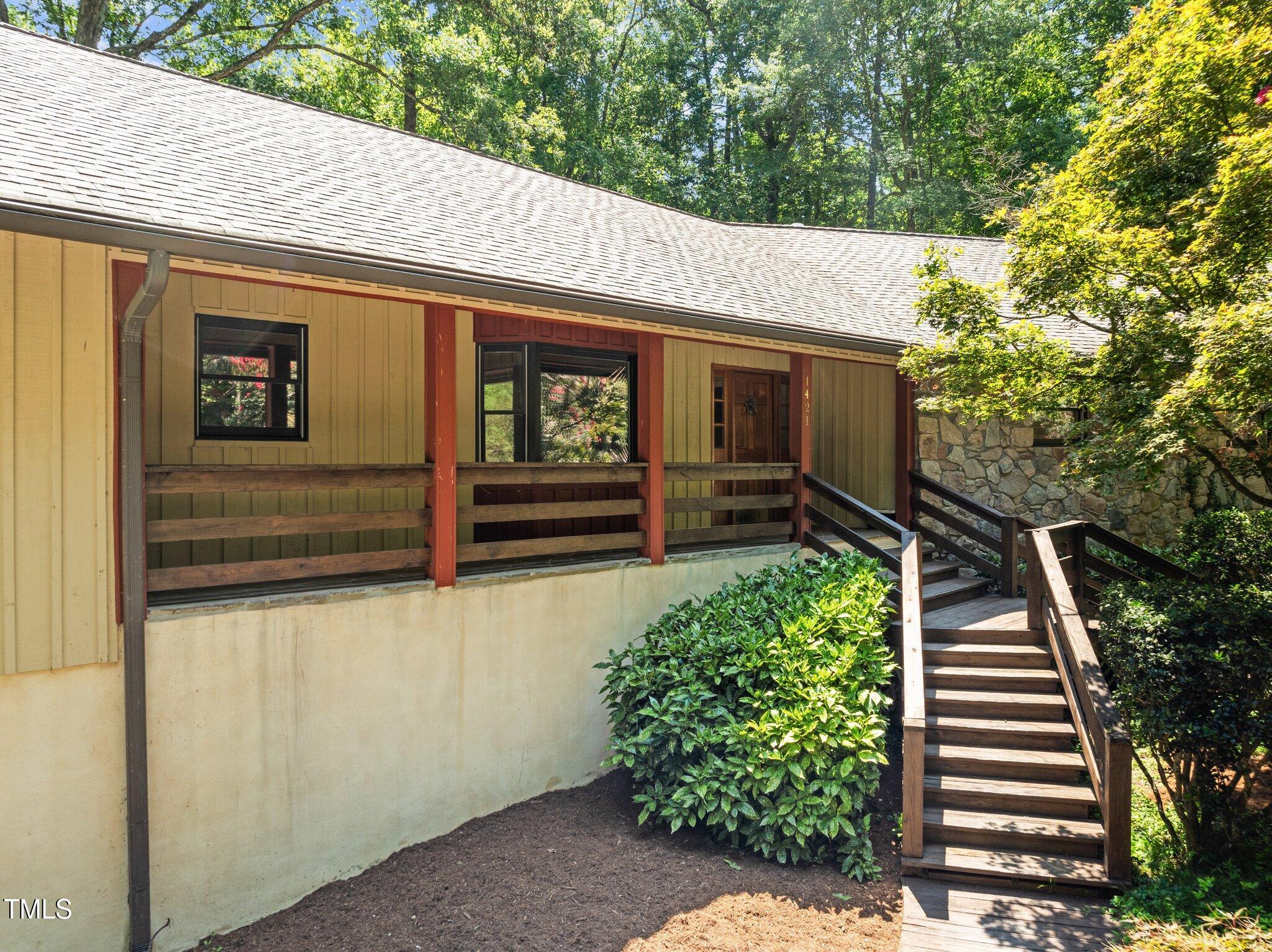 1421 Flying Hawk Road