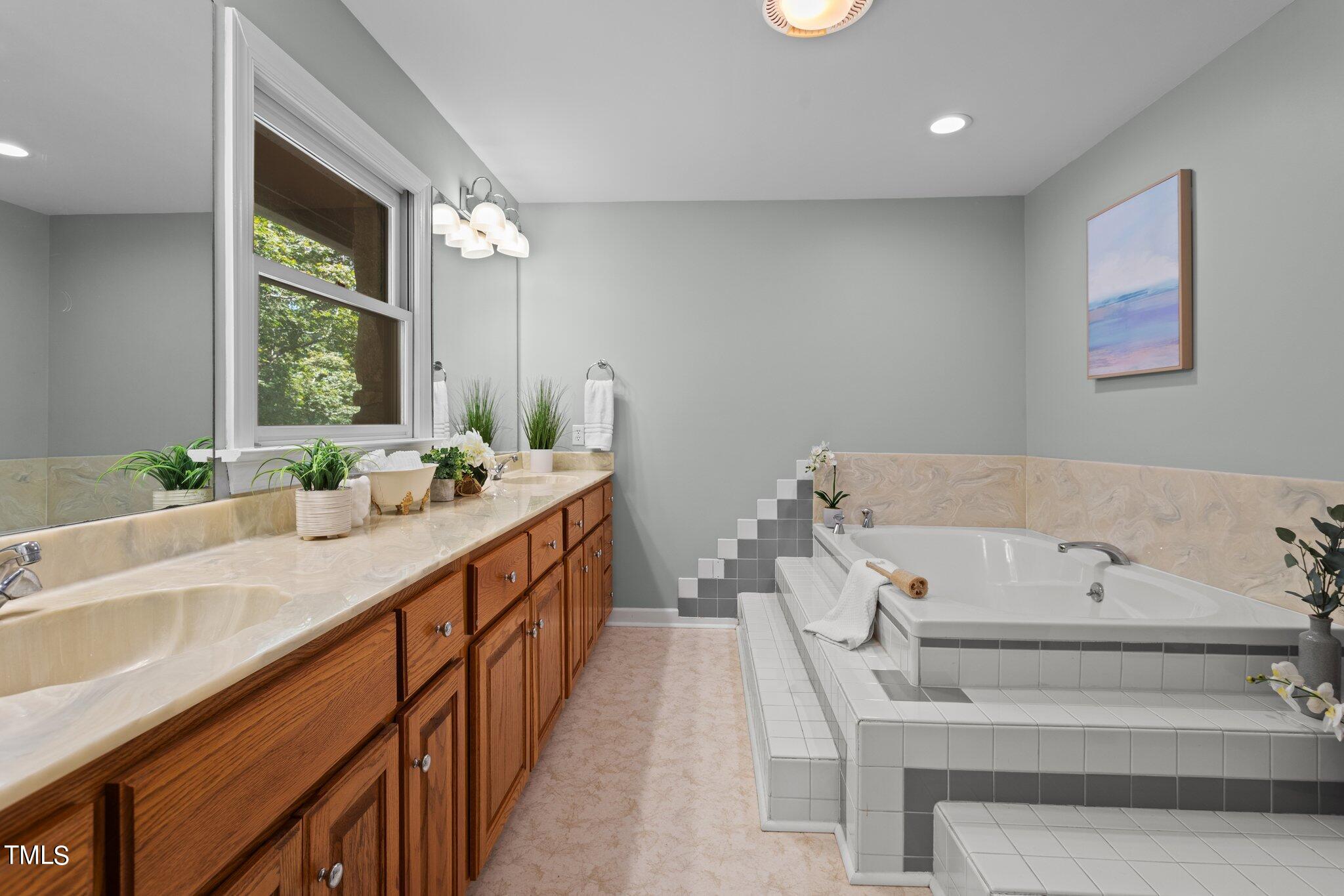 1421 Flying Hawk Road