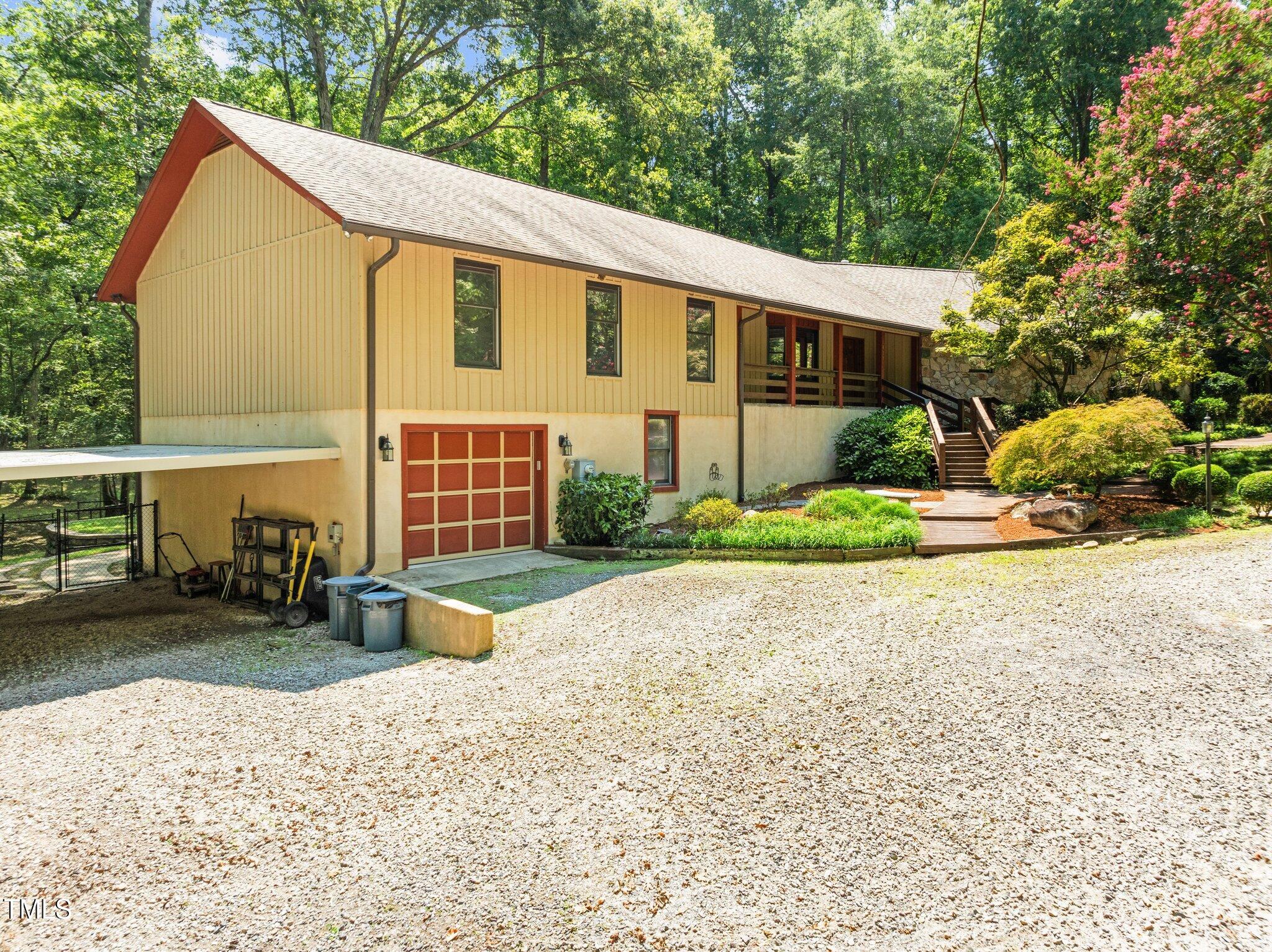 1421 Flying Hawk Road