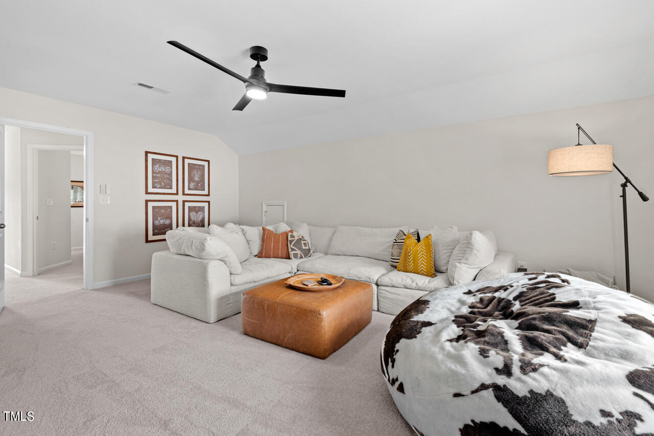 109 E Goodwin Chase Lane