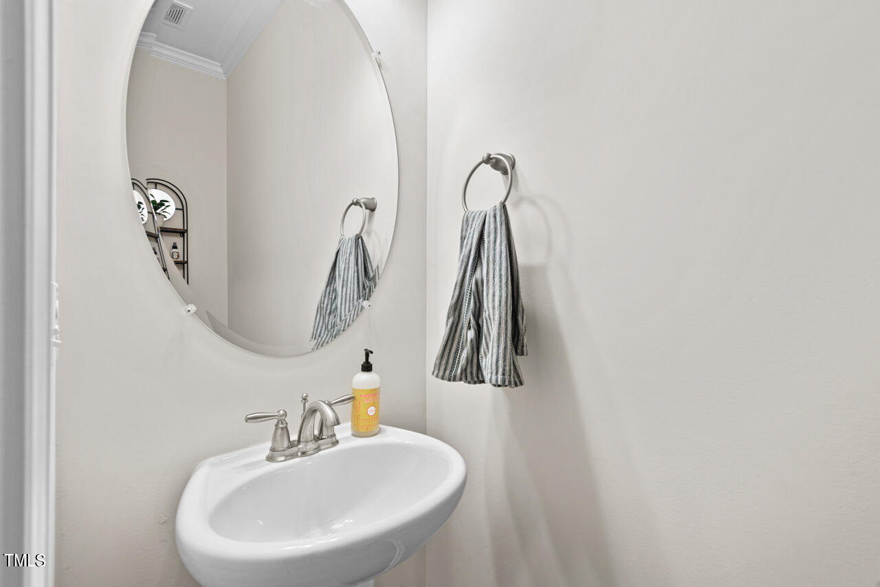 109 E Goodwin Chase Lane