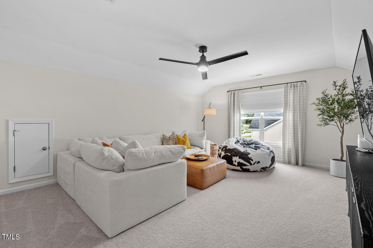 109 E Goodwin Chase Lane