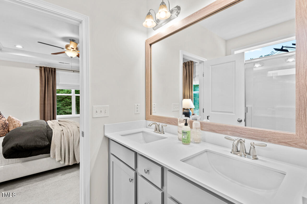 109 E Goodwin Chase Lane