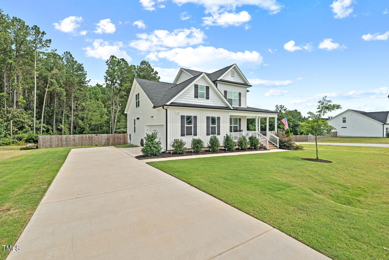 109 E Goodwin Chase Lane