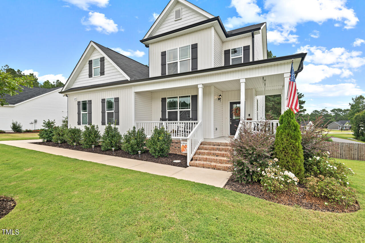 109 E Goodwin Chase Lane