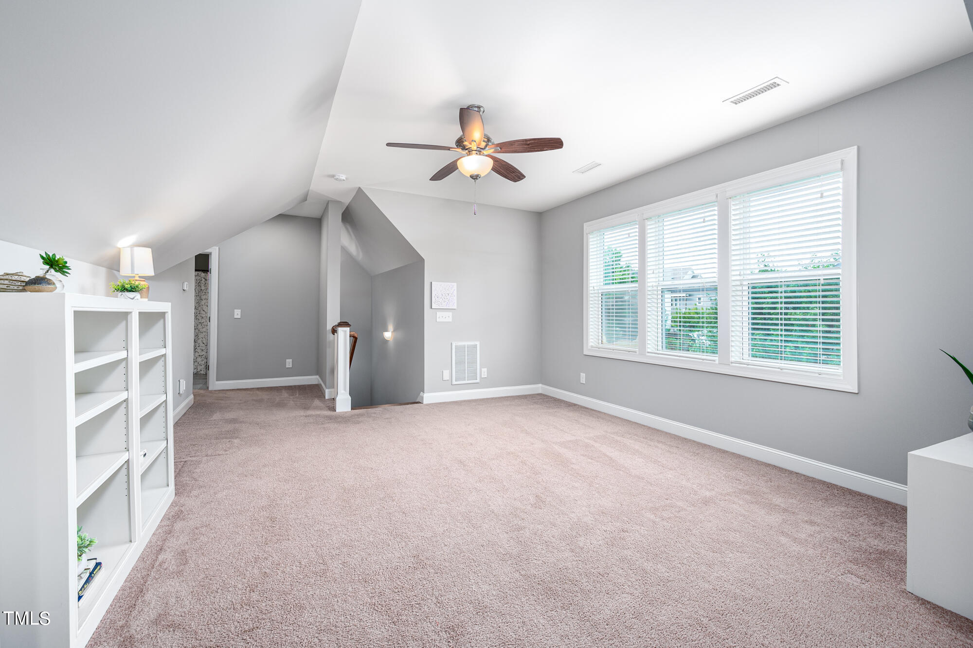 589 Bennett Mountain