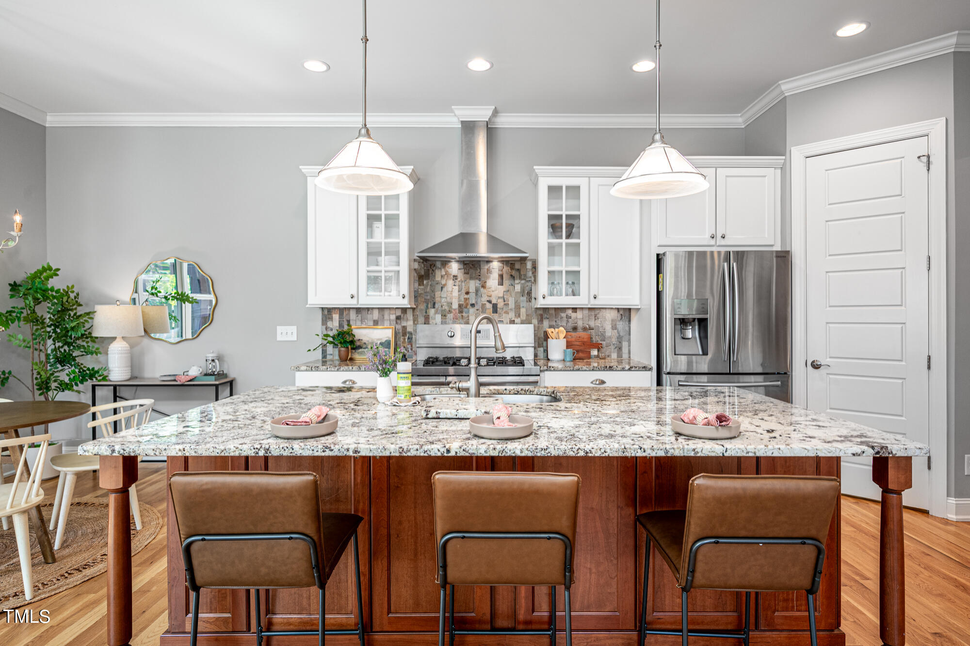 589 Bennett Mountain