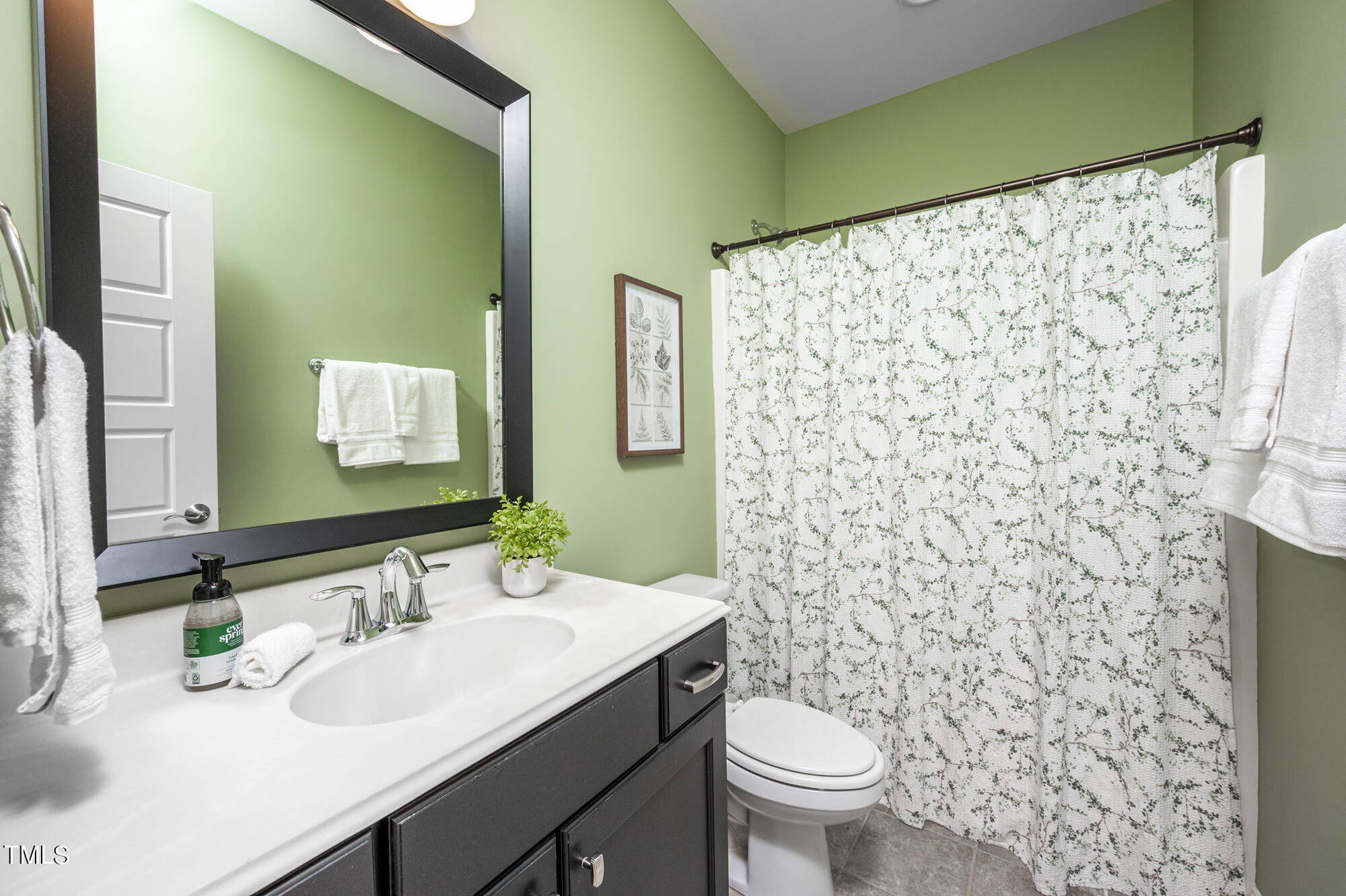 589 Bennett Mountain