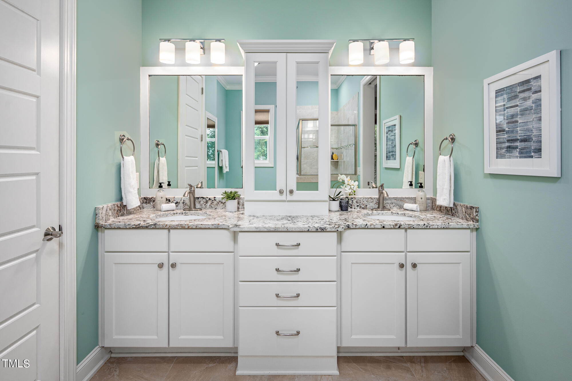 589 Bennett Mountain