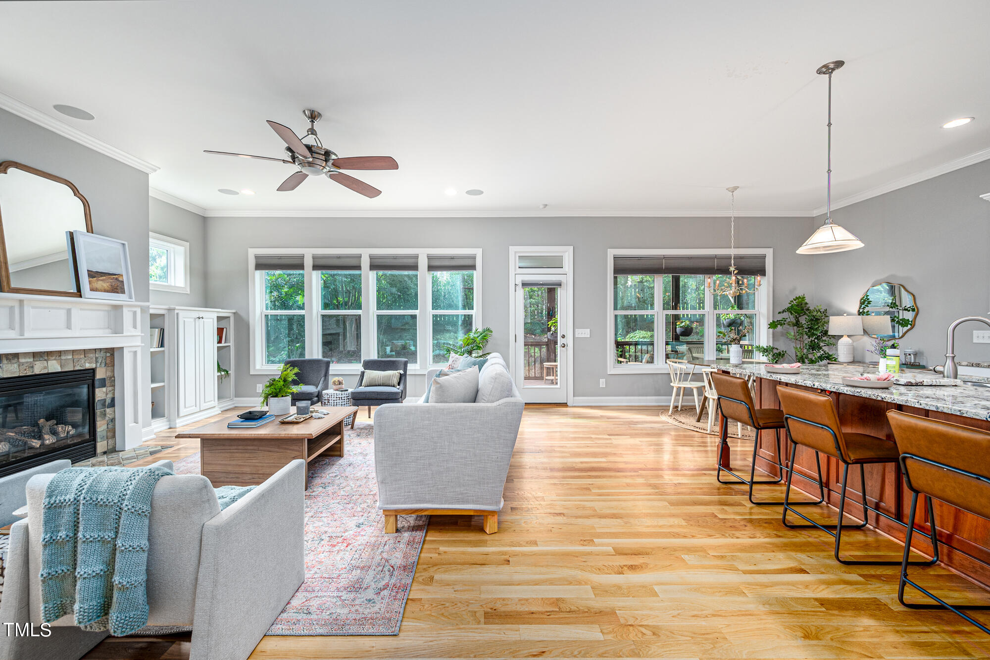 589 Bennett Mountain