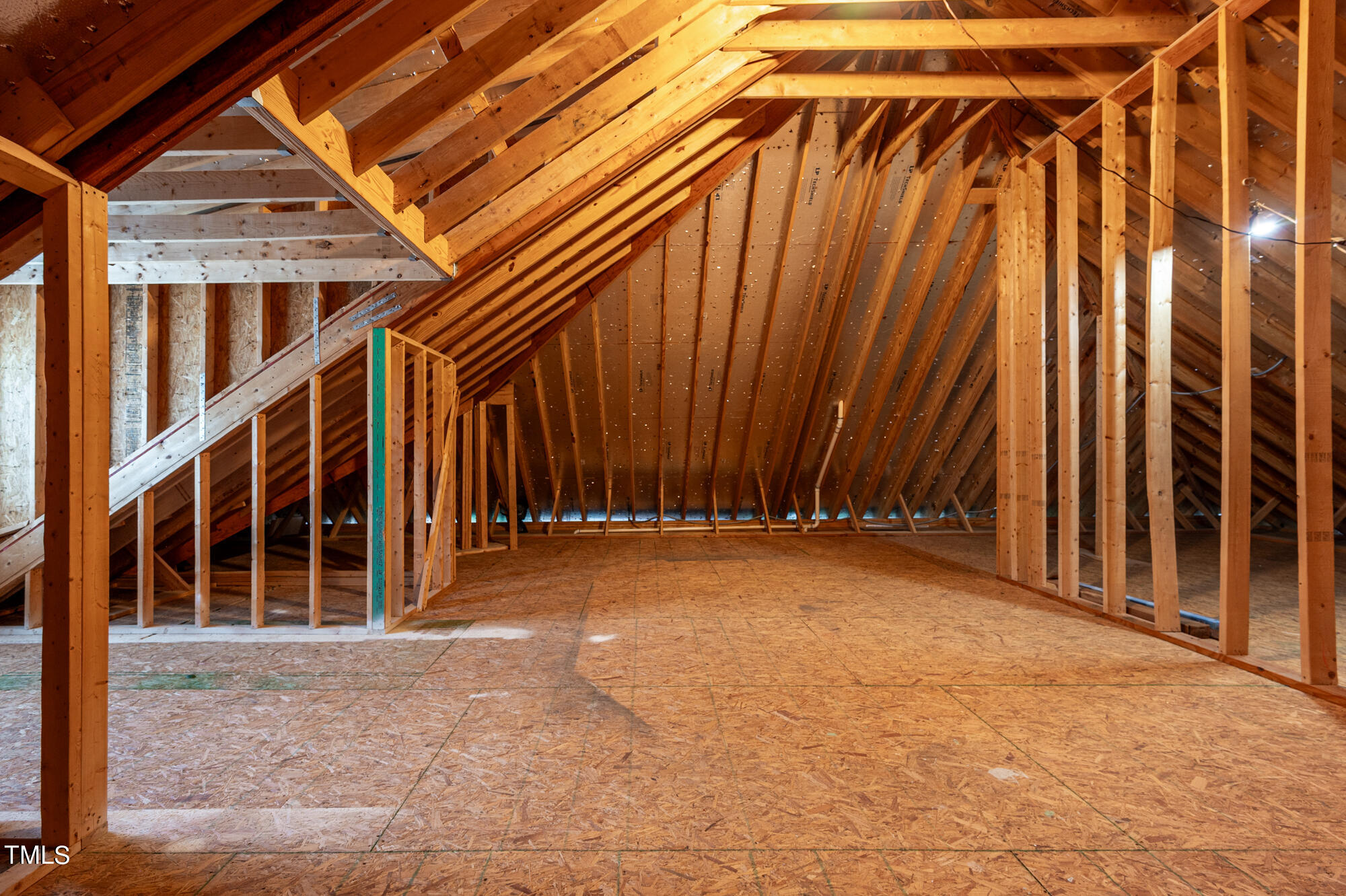 589 Bennett Mountain