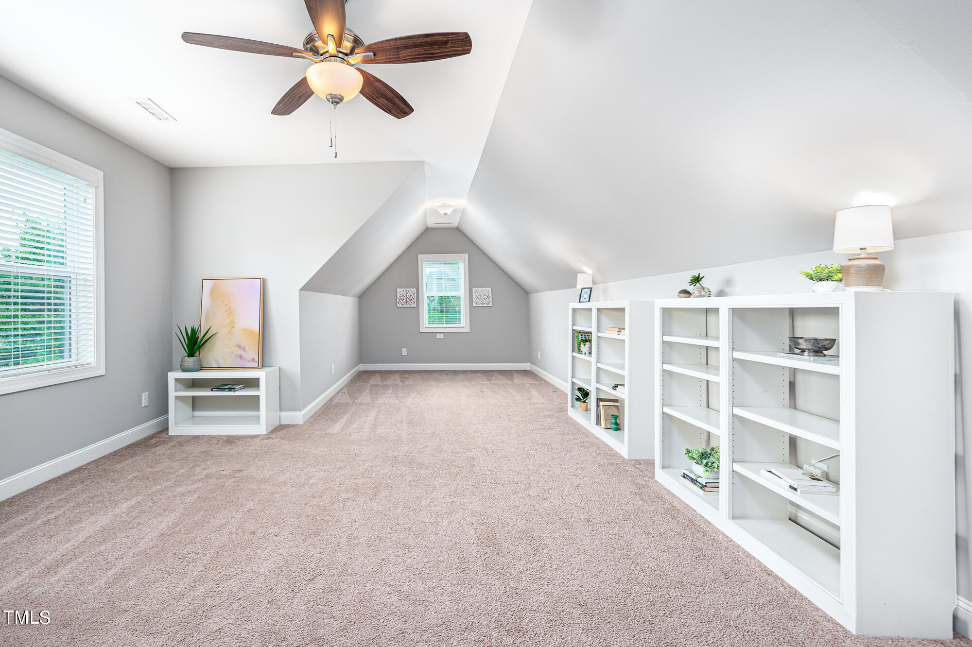 589 Bennett Mountain