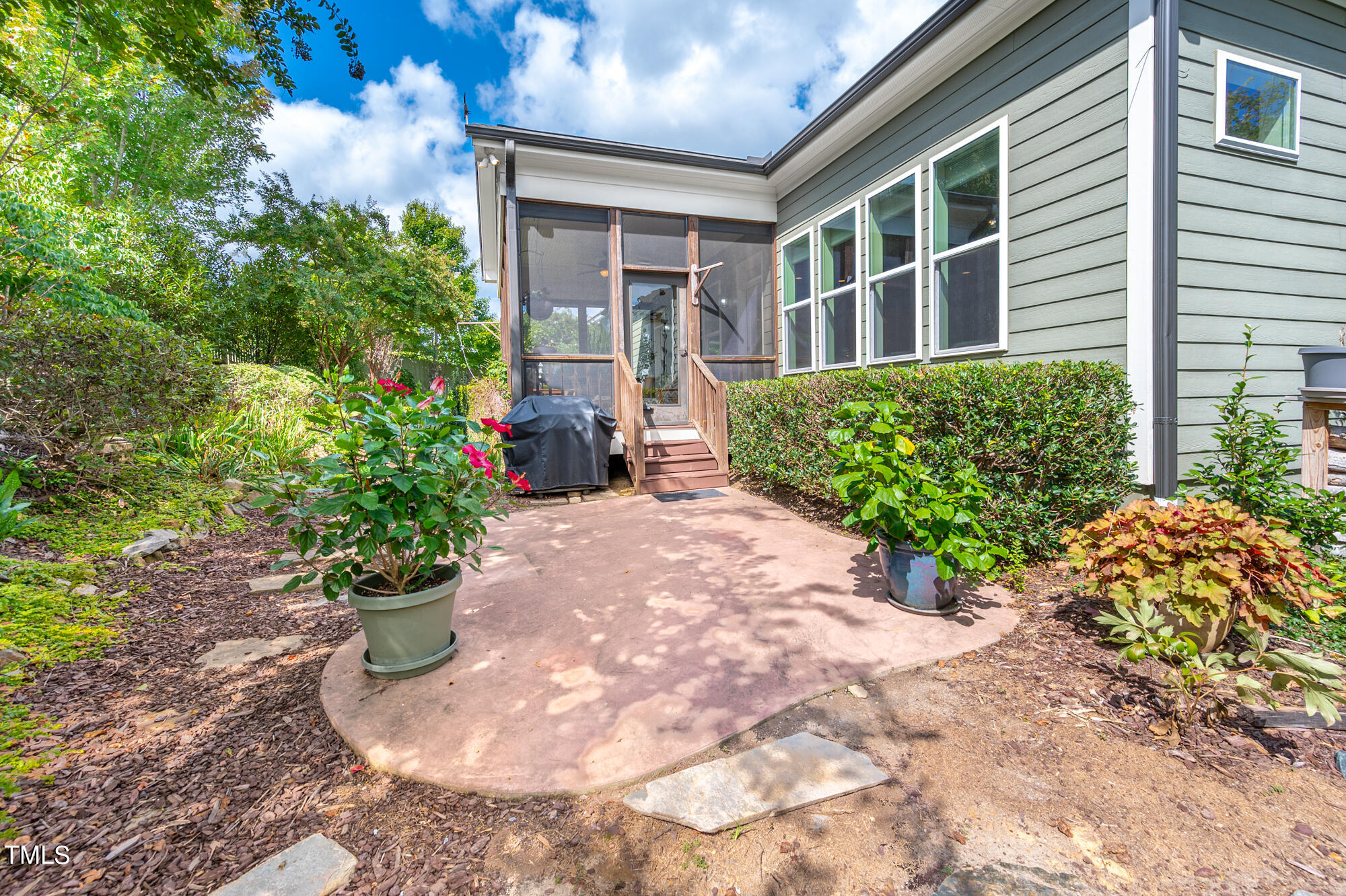 589 Bennett Mountain