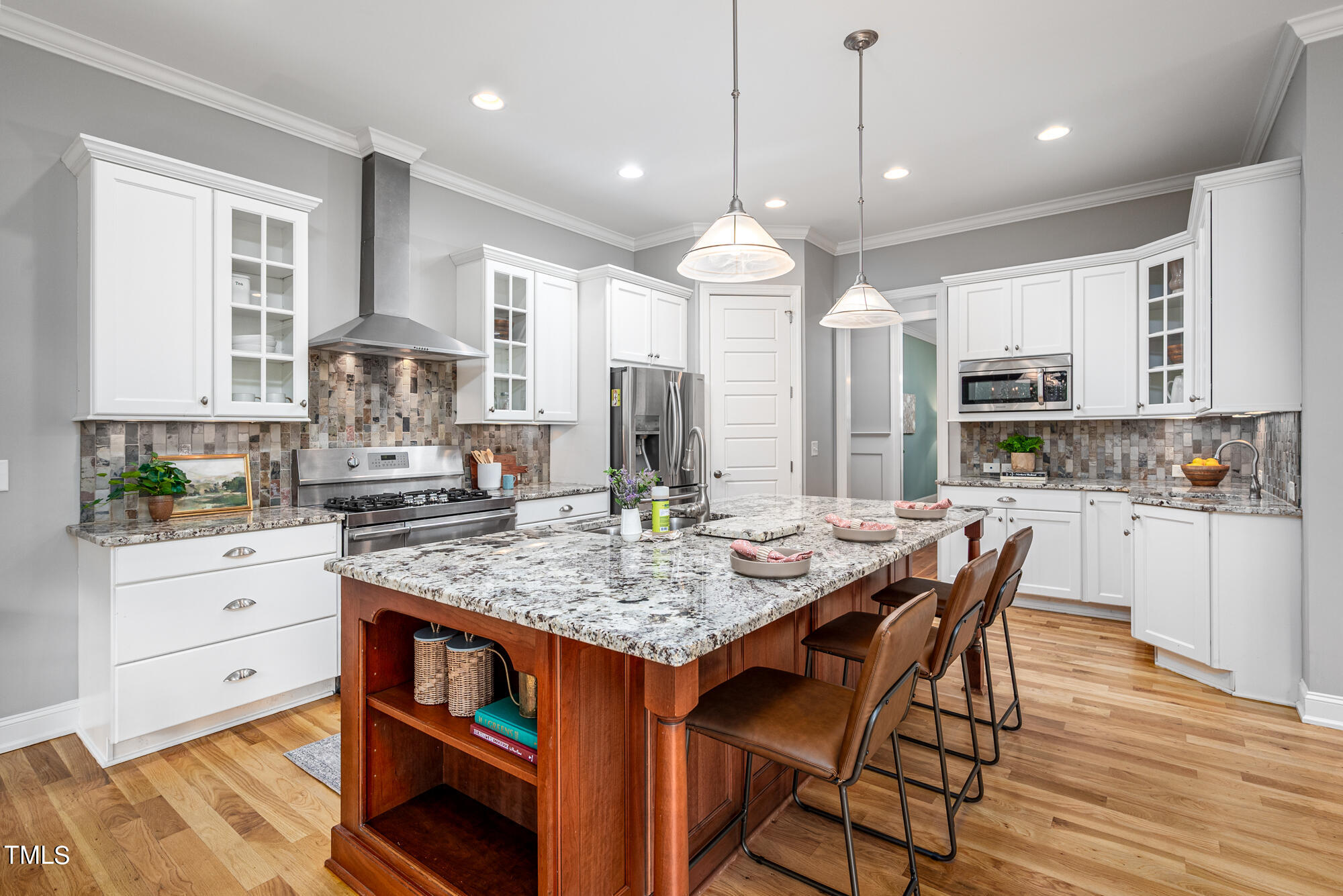 589 Bennett Mountain