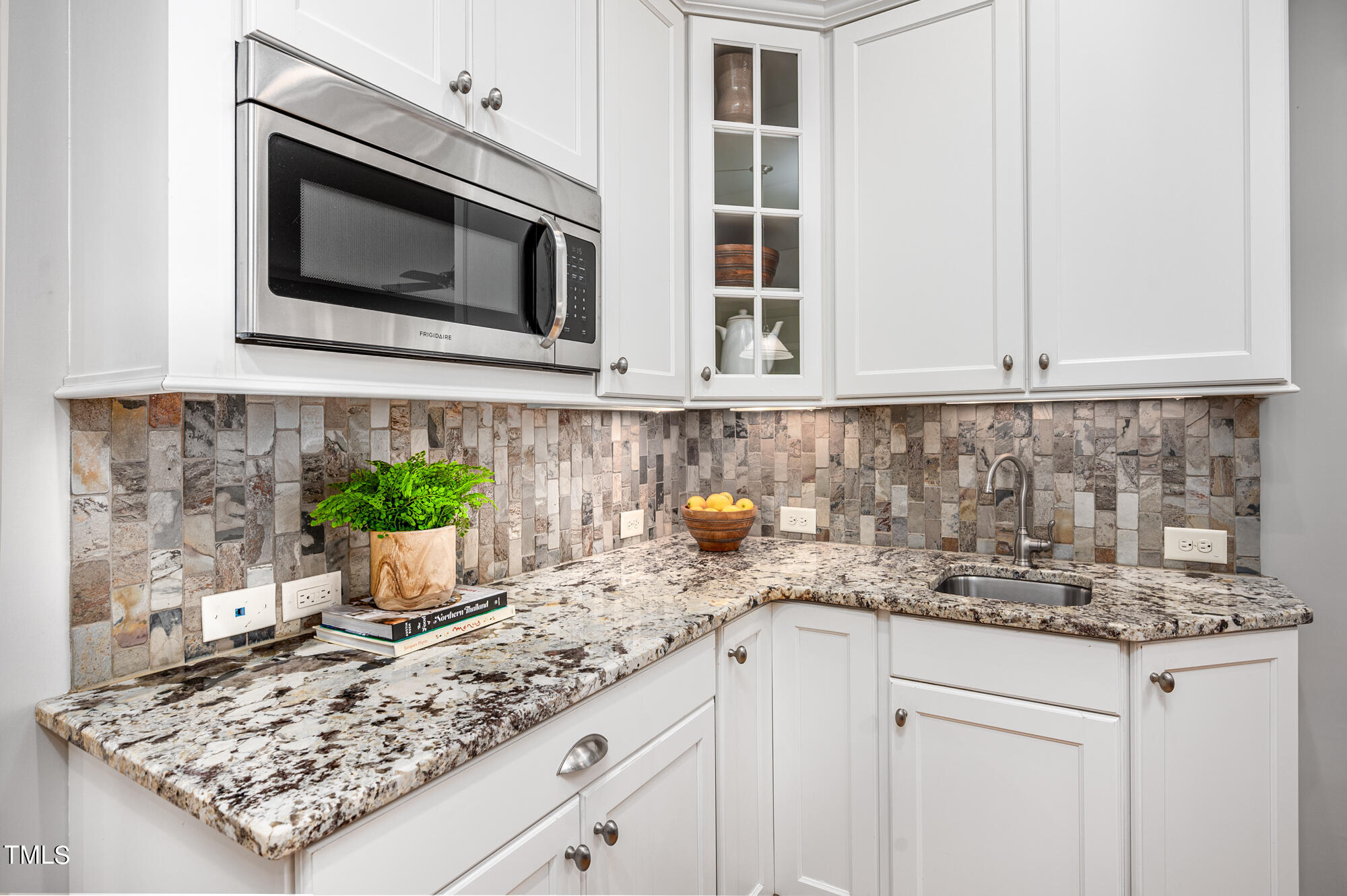 589 Bennett Mountain