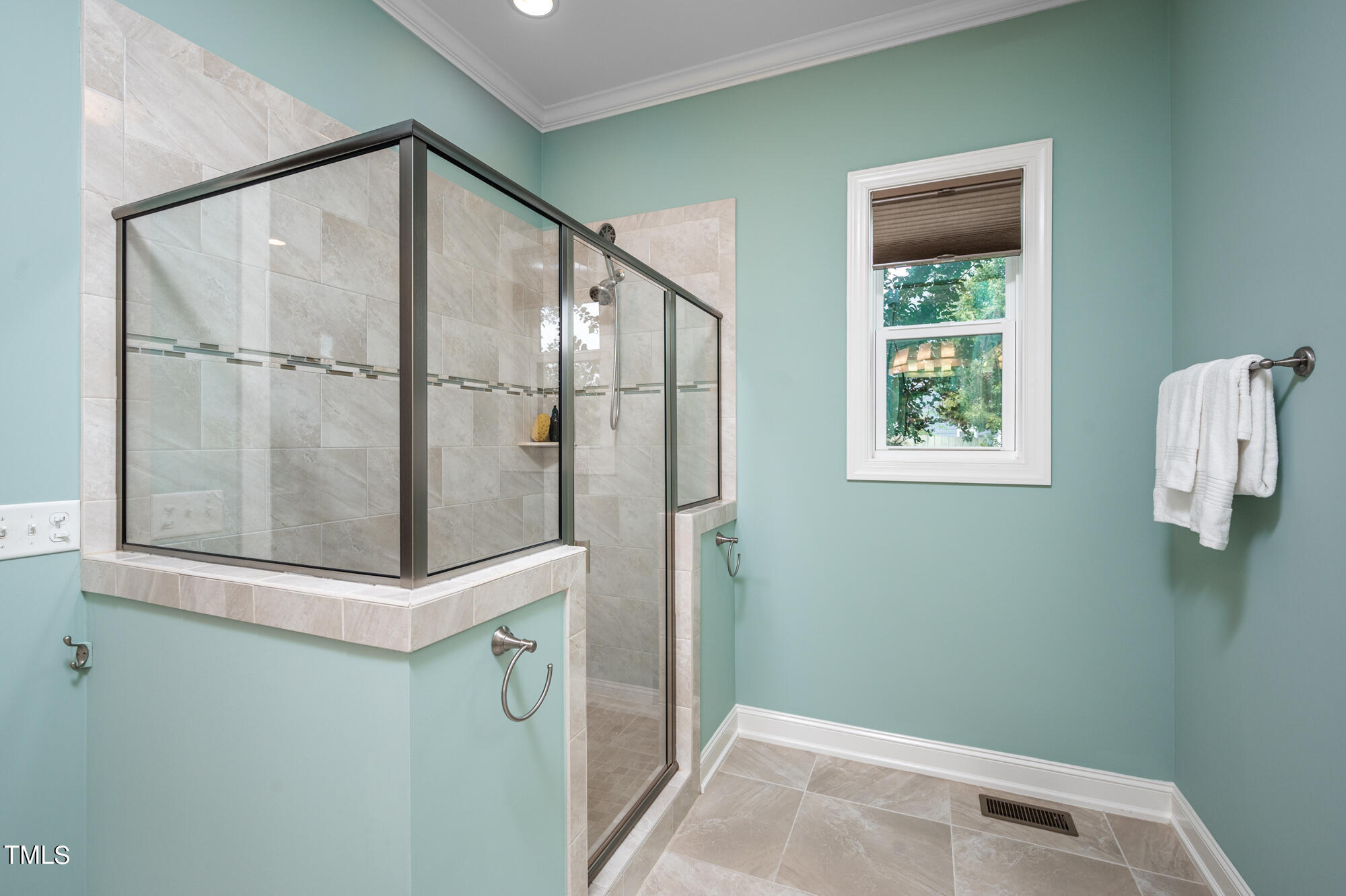 589 Bennett Mountain