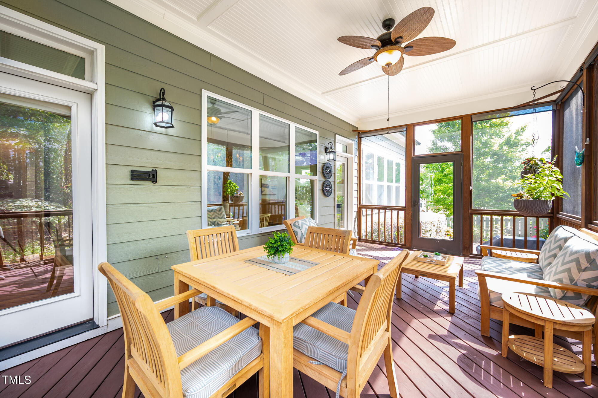 589 Bennett Mountain