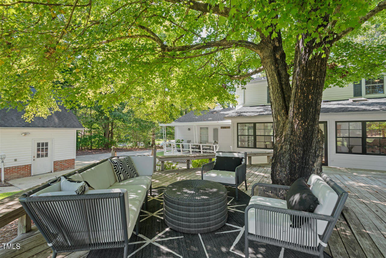 2837 Green Lane Drive