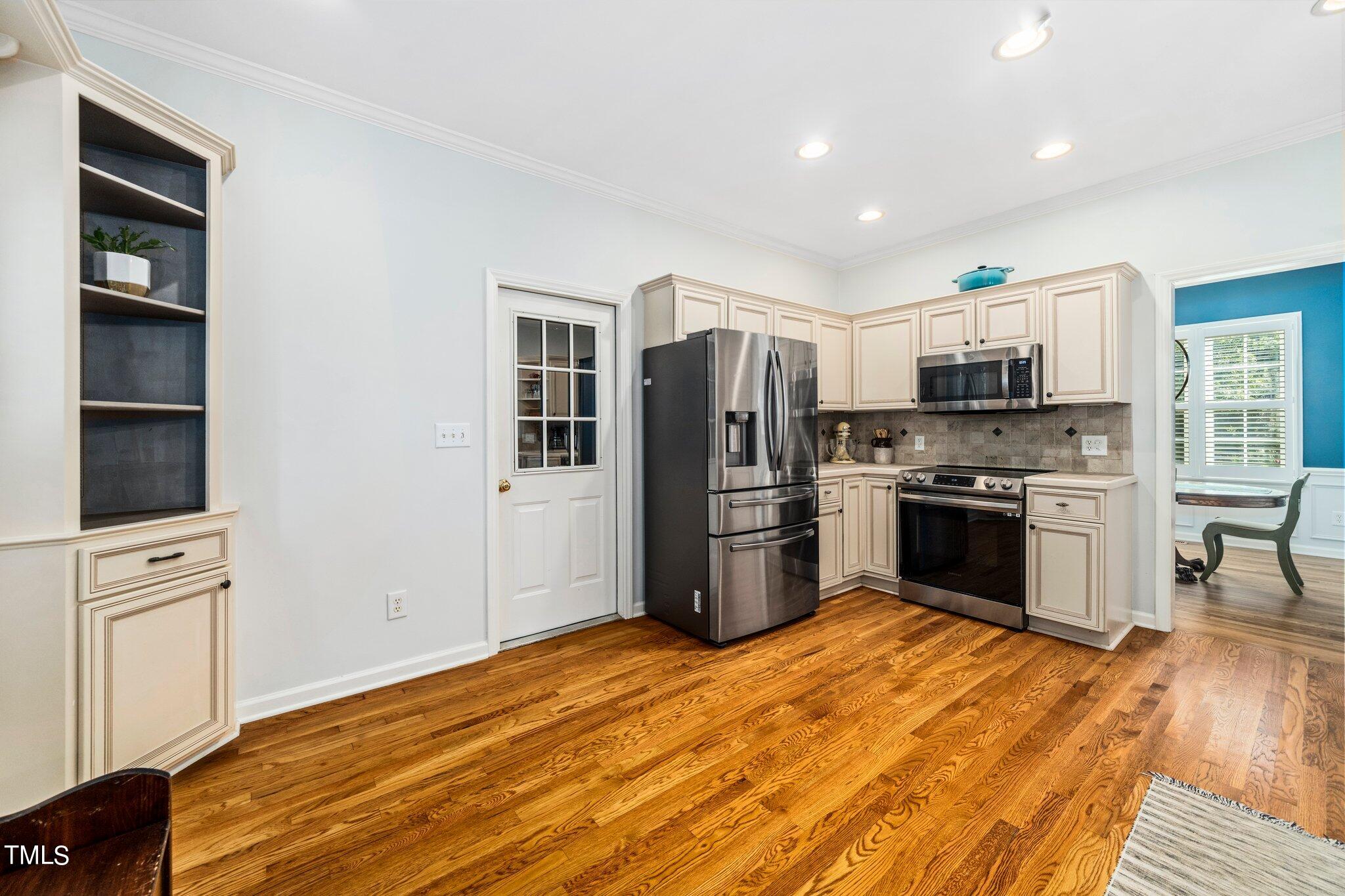 1905 Garden City Ct Court