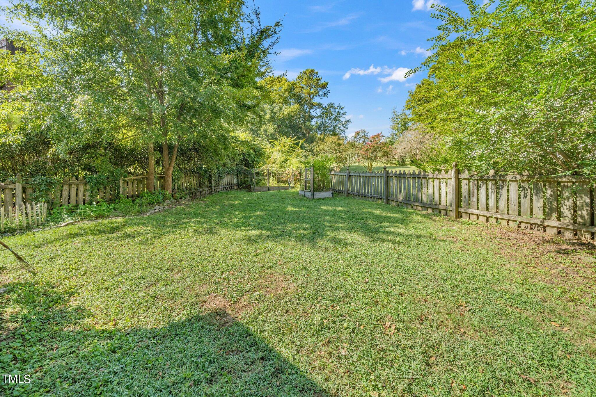 1905 Garden City Ct Court