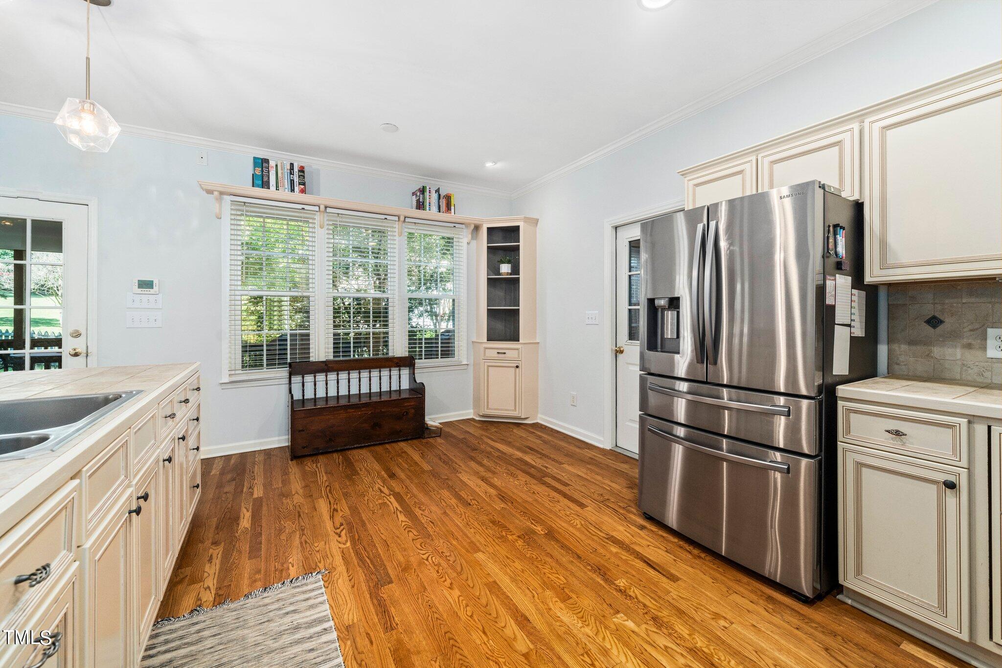 1905 Garden City Ct Court