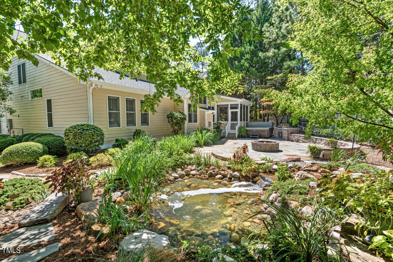 106 Blue Granite Court