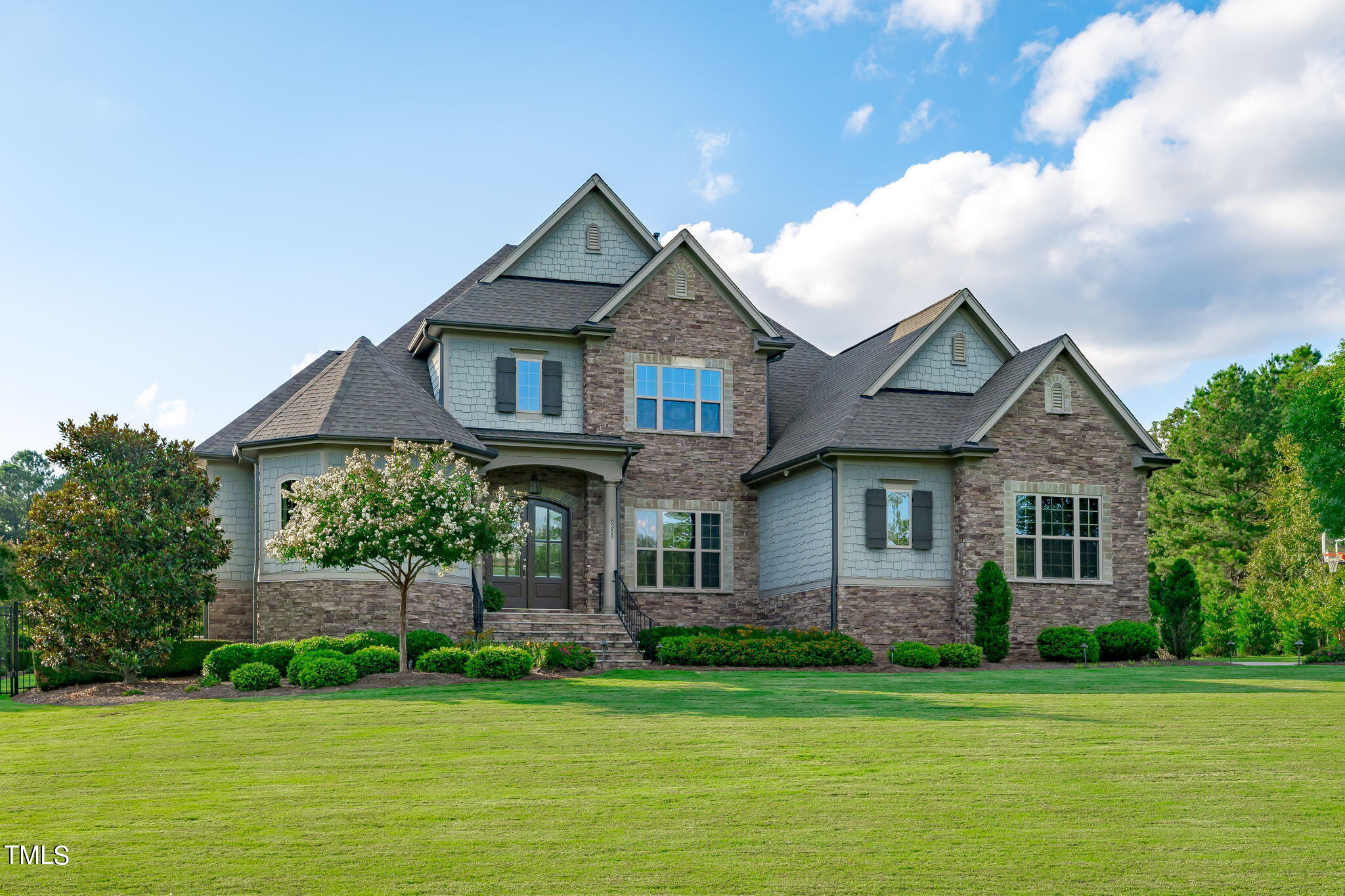6250 Moinear Lane