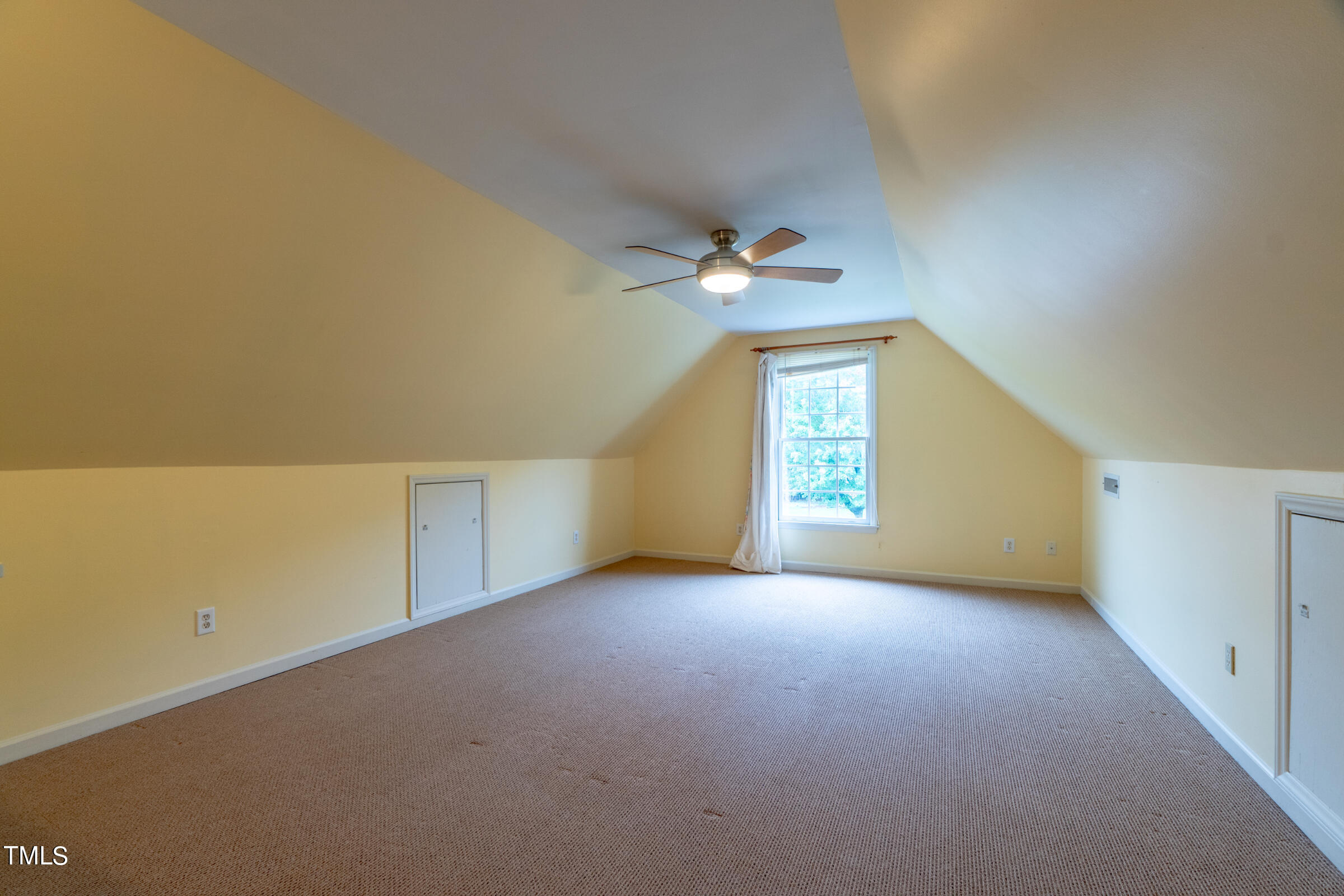 2 Summer Ridge Court