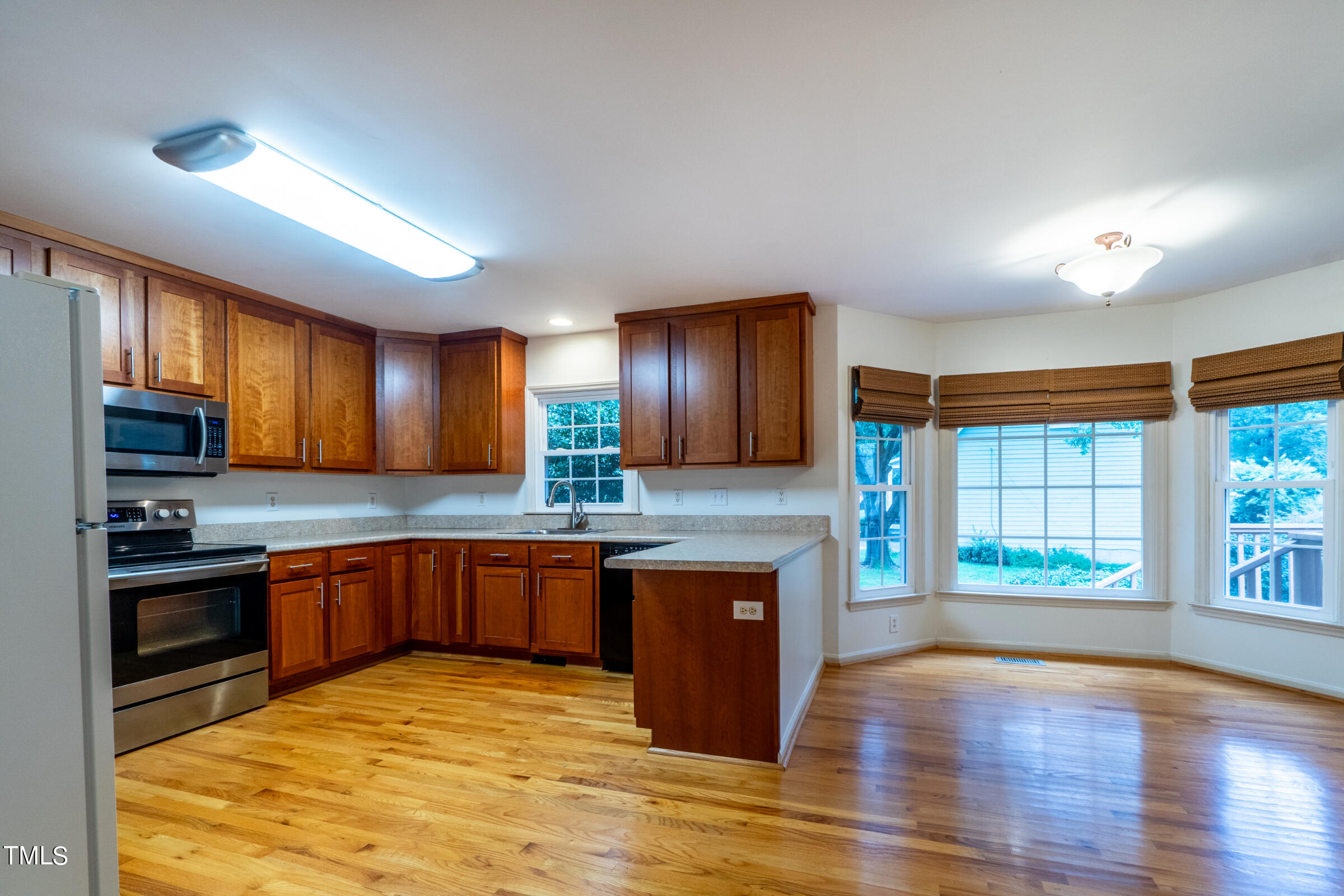 2 Summer Ridge Court