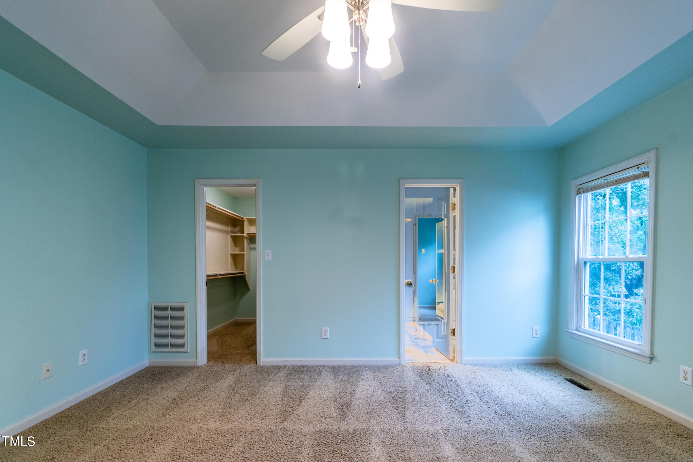 2 Summer Ridge Court