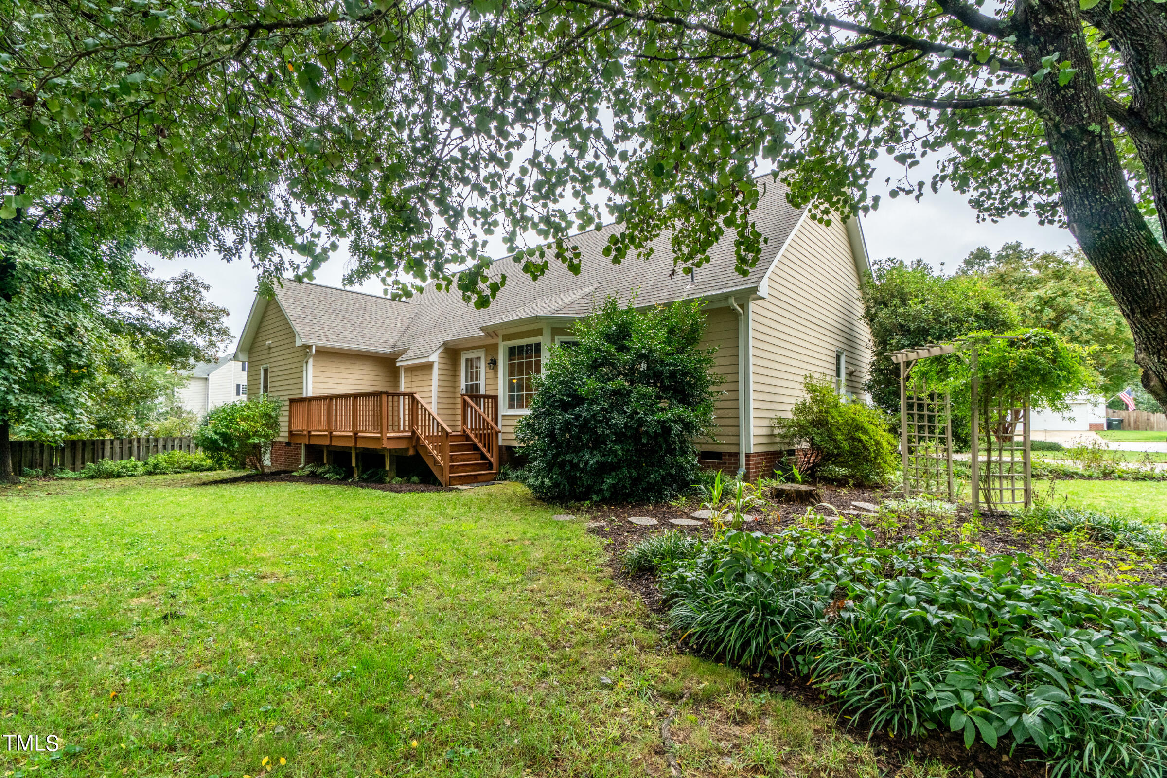 2 Summer Ridge Court