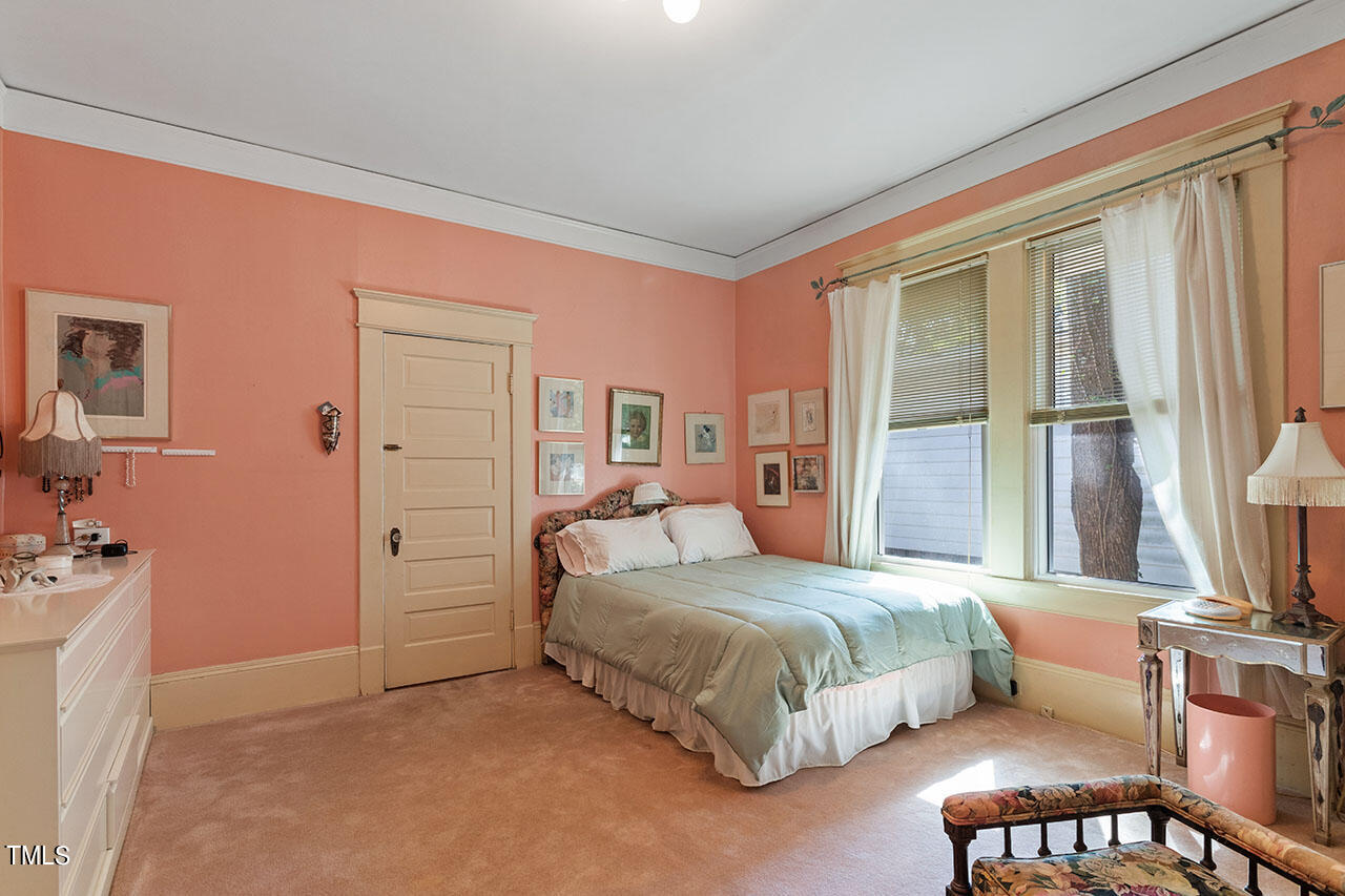 1104 N Gregson Street