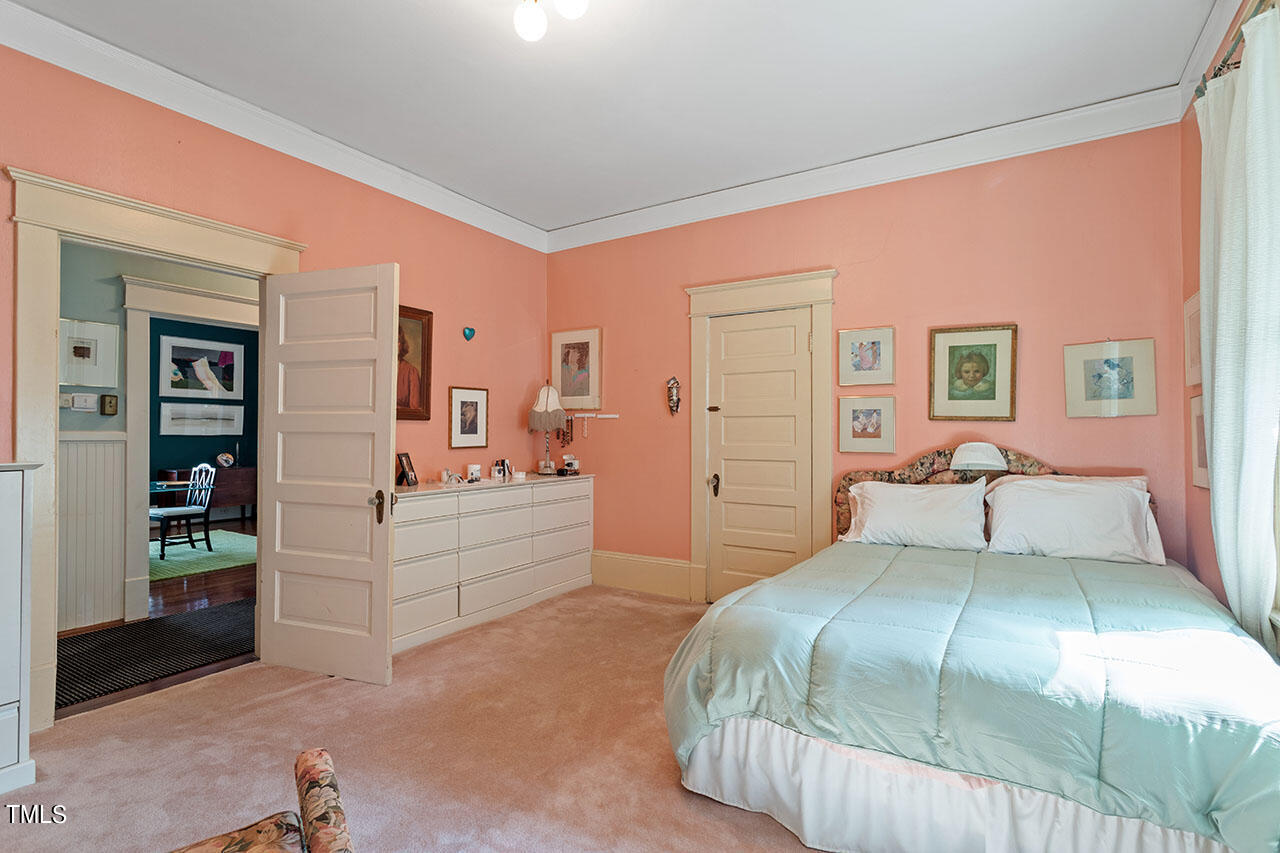 1104 N Gregson Street