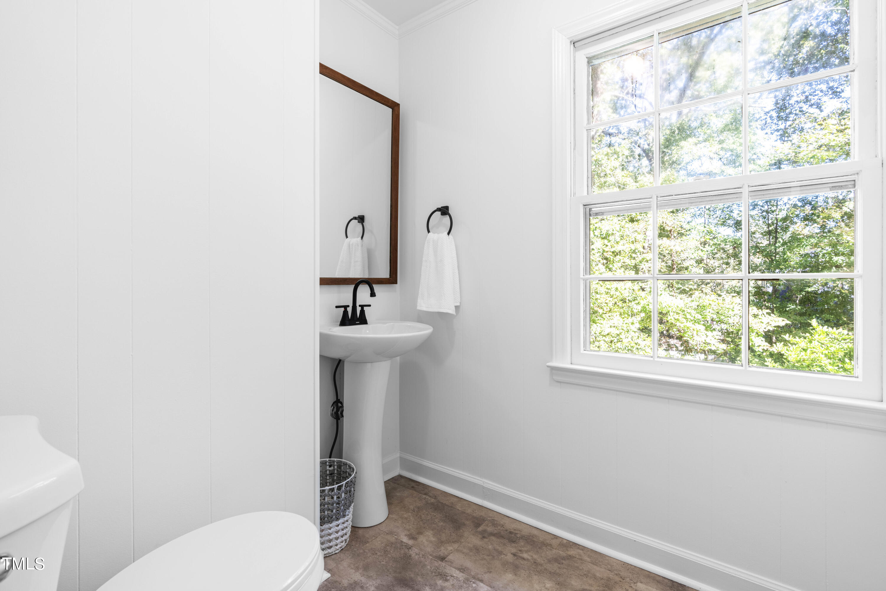 3912 Swarthmore Road